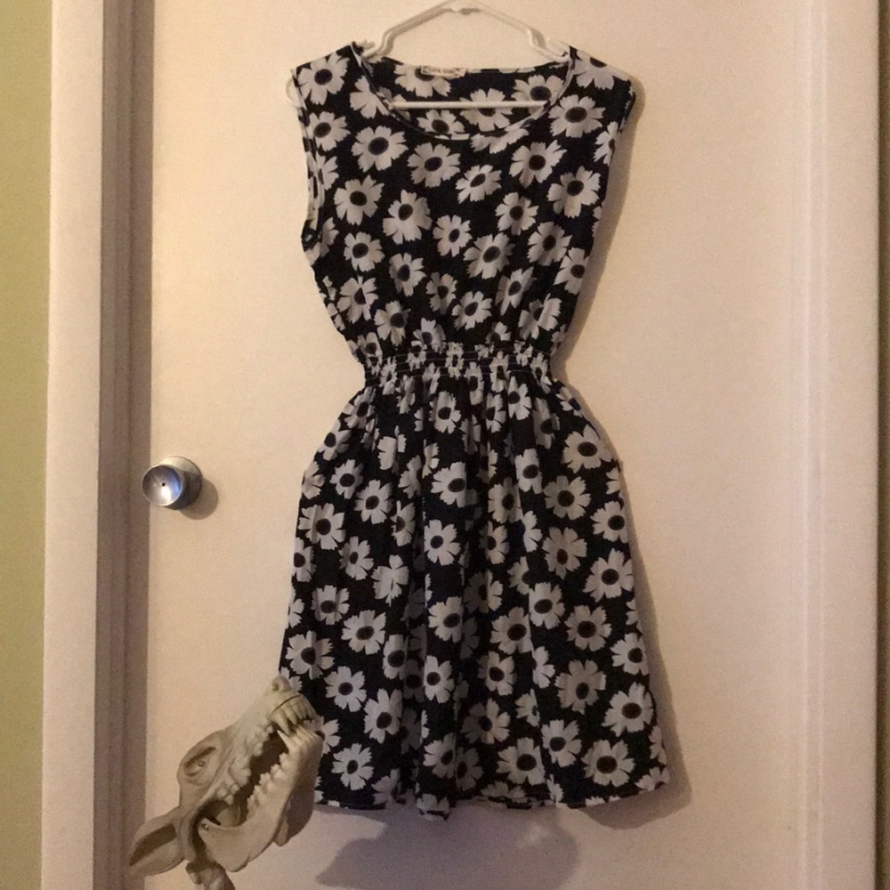 Black and white flower sundress